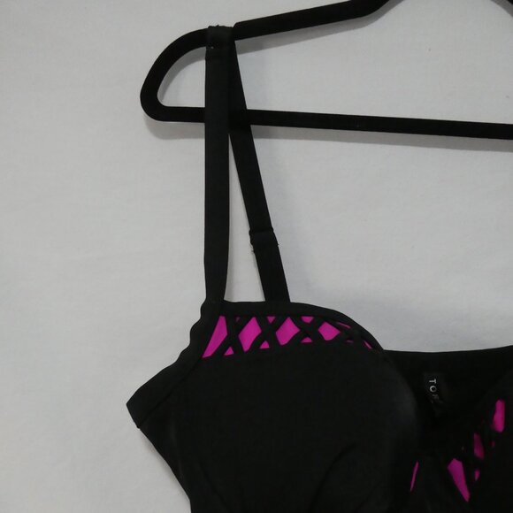 TORRID | size 2 | Black & Pink Lattice Peekaboo Push Up Demi Swimsuit One Piece - Picture 3 of 14